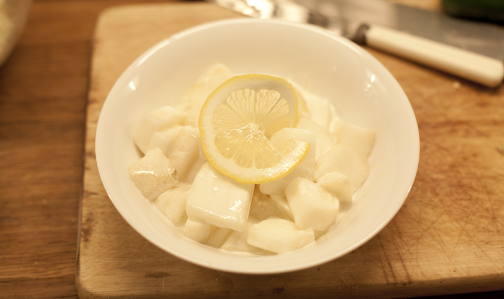 BONUS - Pears in cream w a lemon twist